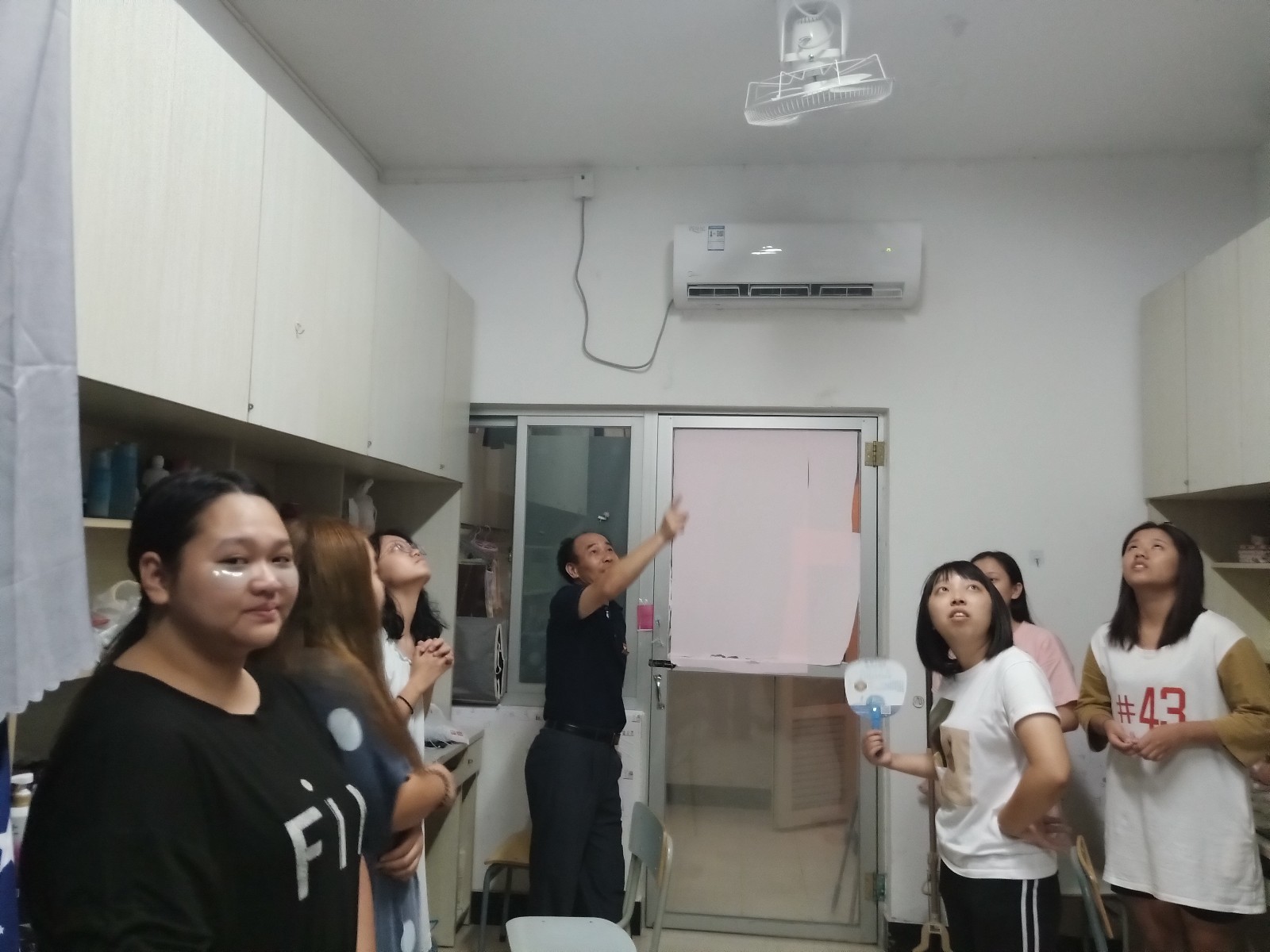 走访宿舍照片IMG20190909204504.jpg