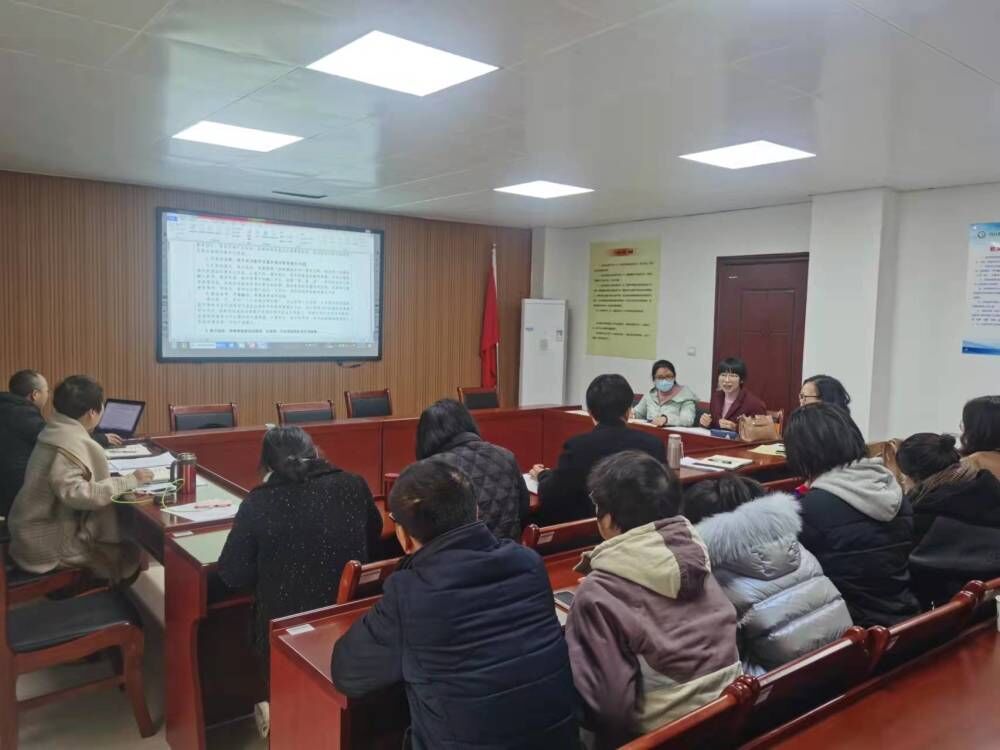 20220114教师教学.jpg